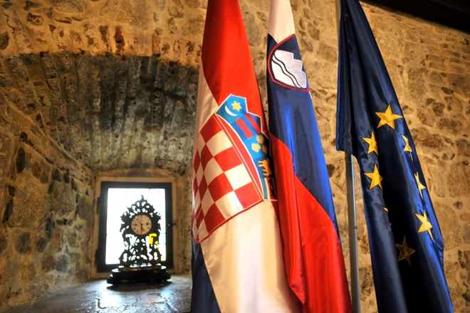 DZ jutri o ratifikaciji hrvaške pristopne pogodbe: Do Bruslja se je Hrvaška prebijala dobri dve desetletji