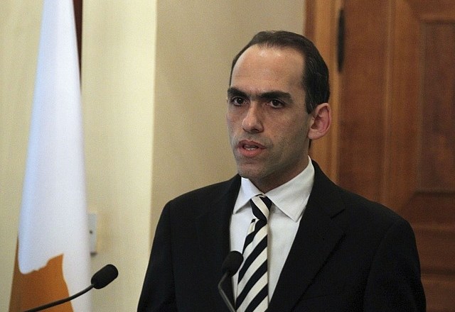 Danes je prisegel novi ciprski finančni minister Haris Georgiades. (foto: Reuters) 