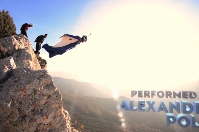Video: gotovo eden najbolj drznih skokov z letalno obleko