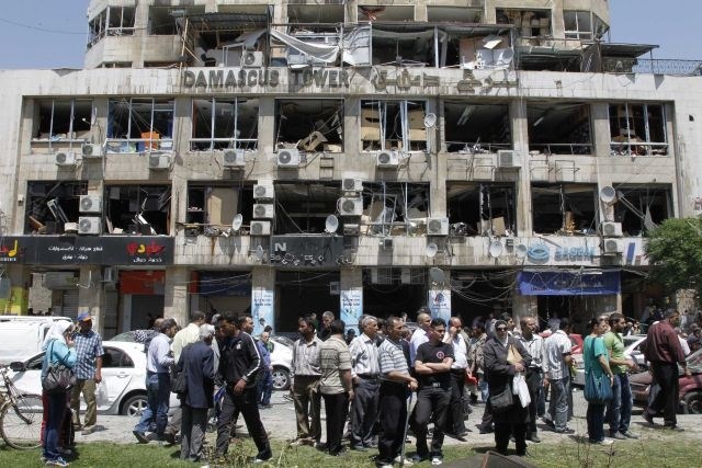 Sirija: V eksploziji v Damasku umrlo najmanj 14 ljudi, Obama še ni prepričan v nujnost vojaškega posredovanja