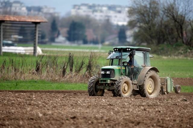 Slovenija mora vrniti 554.000 evrov kmetijskih sredstev