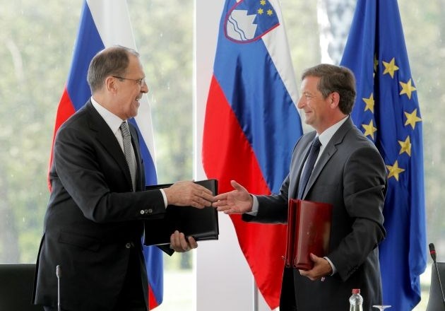 Minister za zunanje zadeve Erjavec in ruski minister za zunanje zadeve Lavrov (Foto: Daniel Novaković/STA) 