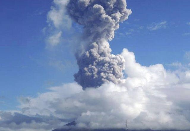 Izbruh enega najaktivnejših vulkanov na Filipinih. 