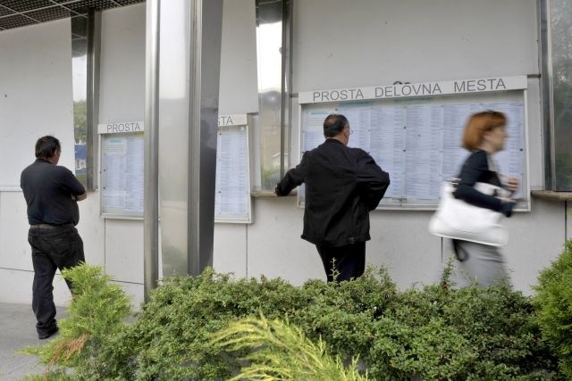 V Sloveniji je bilo konec aprila registriranih 121.332 brezposelnih. 