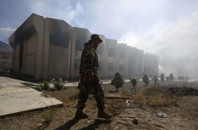 Afganistanske varnostne sile ubile šest samomorilskih napadalcev, ki so napadli urad guvernerja