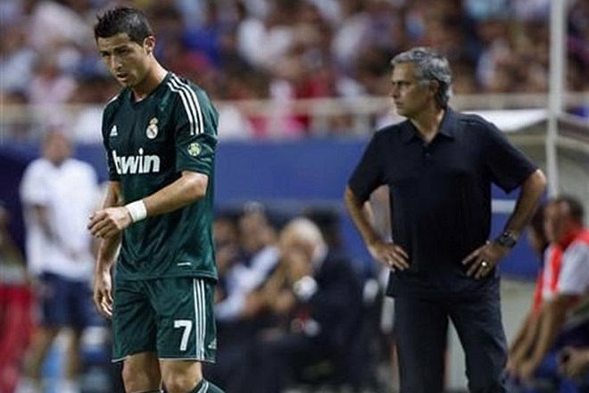 Odnosi med Ronaldom (levo) in Mourinhem so se v zadnjih mesecih skrhali. (Foto: Reuters) 