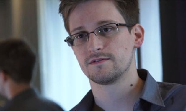 Edward Snowden je javnosti posredoval informacije o zaupnem zbiranju podatkov o telefonskih pogovorih Američanov (Foto:...