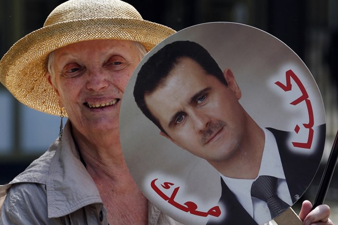Tako so pred morebitnim vojaškim posredovanjem Zahoda v Siriji protestirali minuli konec tedna v Londonu.  Foto: Reuters 