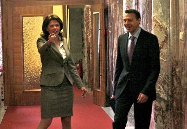 Predsednica vlade Alenka Bratušek (PS) in minister  za finance dr. Uroš Čufer (PS)    