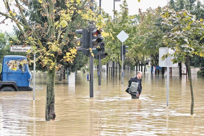 Bodo morali Avstrijci plačati odškodnine za poplave?