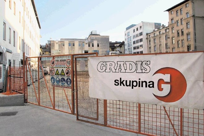 Mestna občina Ljubljana in njen zasebni partner pri gradnji parkirne hiše Kozolec II Zil inženiring sta z Gradisom skupino G...