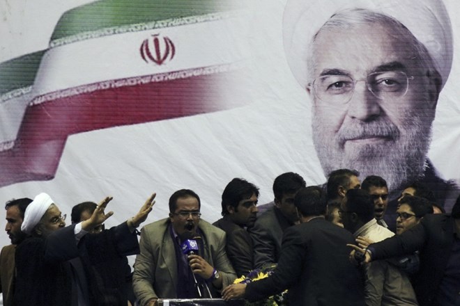 Potrjen iranski predsednik Hasan Rohani    
