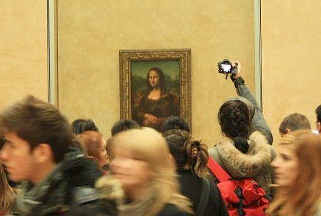 Mona Lisa je največja atrakcija znamenitega pariškega Louvra. (foto: Ana Čefarin) 