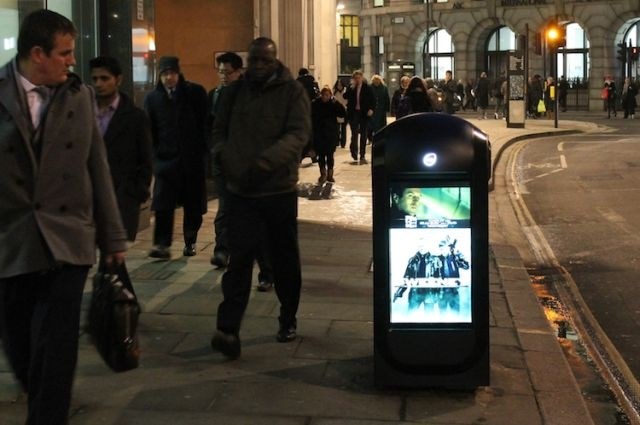 'Pametni smetnjaki' vsak dan sledijo več sto tisoč Londončanom (video)