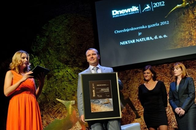 Lanskoletni dobitnik Zlate gazele za osrednjo Slovenijo podjetje Nektar Natura (Foto: Tomaž Zajelšnik) 
