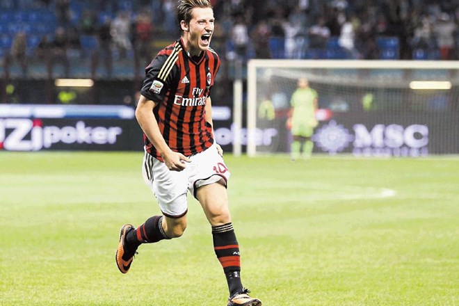 Valter Birsa se je takole veselil prvega gola v majici Milana, potem ko je bilo ob njegovem prihodu v klub iz prestolnice...