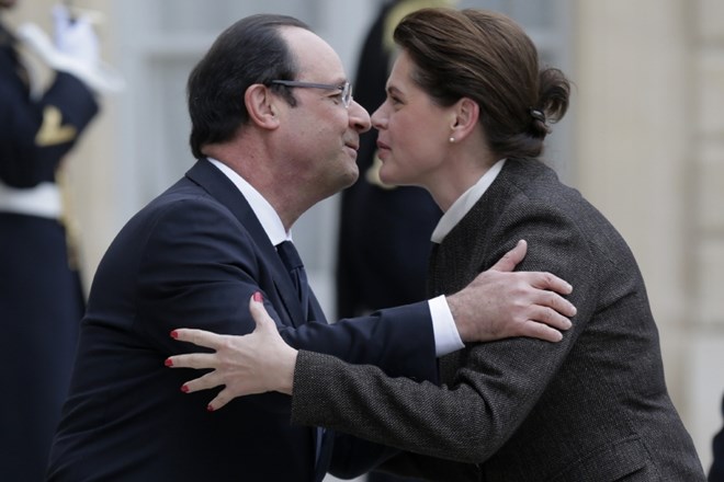 Francoski predsednik Hollande in slovenska premierka Bratuškova. (Foto: Reuters) 
