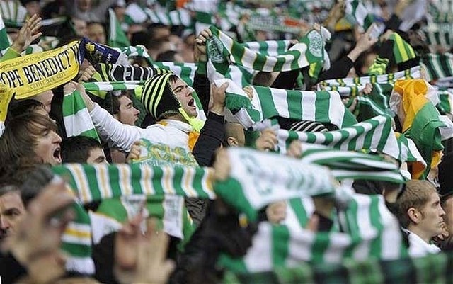 Navijači Celtica so še drugič v tednu dni povzročili sive lase vodstvu kluba. (Foto: Reuters) 