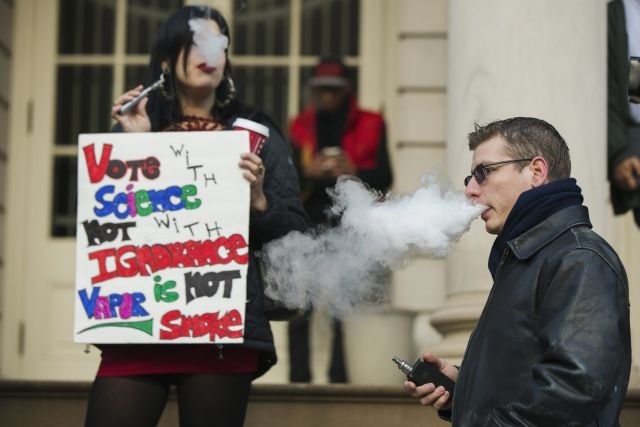 V New Yorku so na javnih mestih prepovedali elektronske cigarete