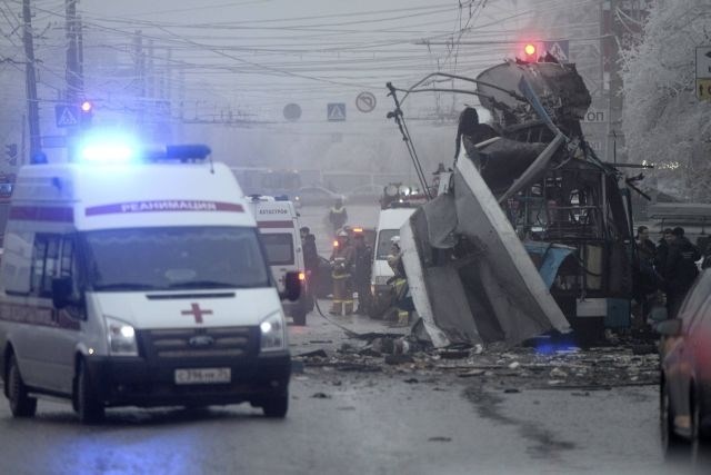 Število žrtev dveh samomorilskih bombnih napadov v ruskem mestu Volgograd se je povzpelo na 33. 