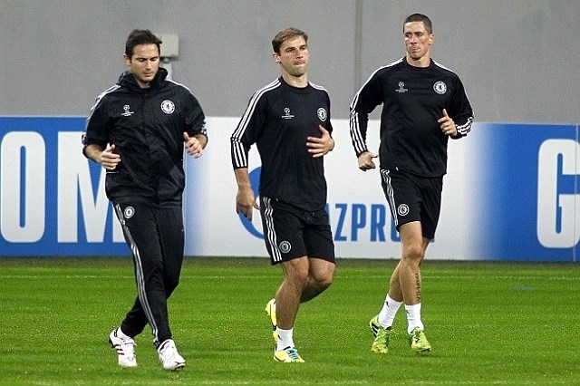 Frank Lampard (levo) in Branislav Ivanović (v sredini) januarja ne bosta več igrala. (Foto: Reuters) 
