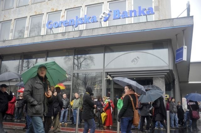 Gorenjska banka: Navedbe dolžnikov so izmišljene; s tem le stopnjujejo javni pritisk