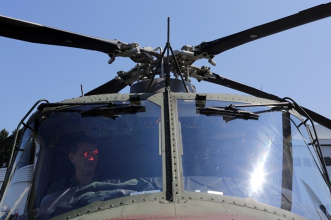 Helikopter Slovenske vojske lani poletel na pomoč 156-krat