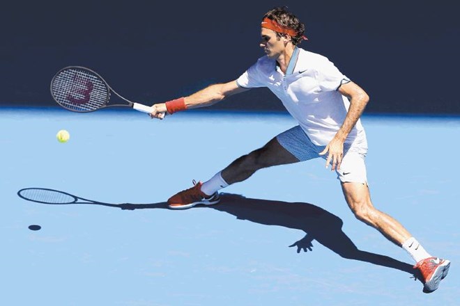 Roger Federer (na fotografiji) bo tekmec Blaža Kavčiča v drugem krogu turnirja v Melbournu. 