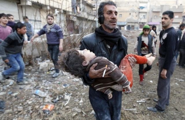 Spopadi v Siriji medtem ne pojenjajo; med žrtvami so tudi otroci. 