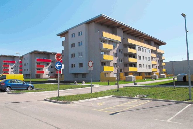 Na dolgi rok se selitev v okolico Ljubljane samo zaradi cenejših stanovanj praviloma ne splača. 