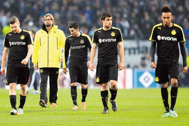 Borussia zaradi poškodb ne najde forme iz lanske sezone. Nazadnje je izgubila minuli konec tedna, ko je s kar   0:3  klonila...