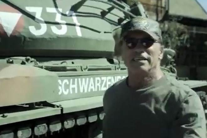 Schwarzi vas vabi na tankovsko uničevanje (video)
