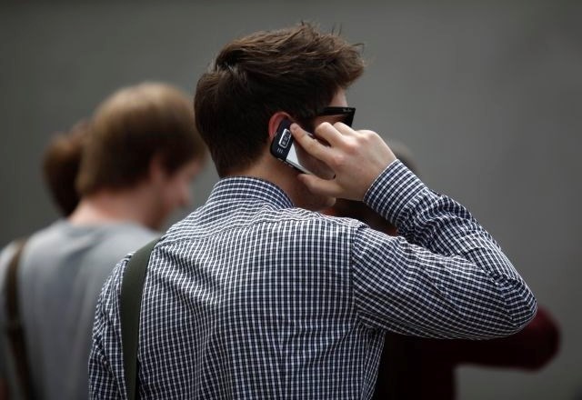 Slovenci lani poslali več kot dve milijardi SMS-sporočil