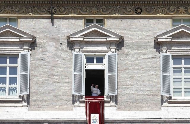 Vatikanska banka kljub škandalom nadaljuje delo