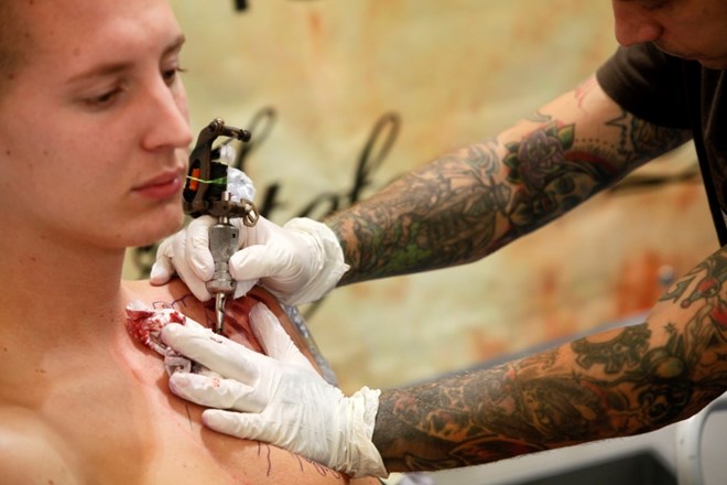 Konec tedna v Ljubljani že četrta mednarodna tattoo konvencija