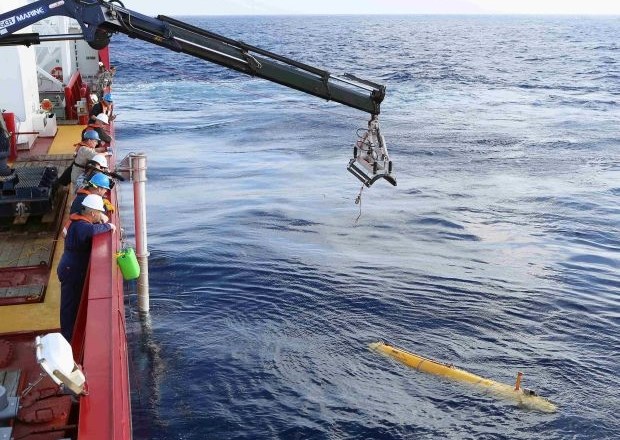 Podmornica znova išče pogrešano malezijsko letalo