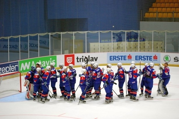 Slovenija je v Gojangu slavila tretjo zaporedno zmago in ostaja v boju za napredovanje med elito. (Foto: HZS) 