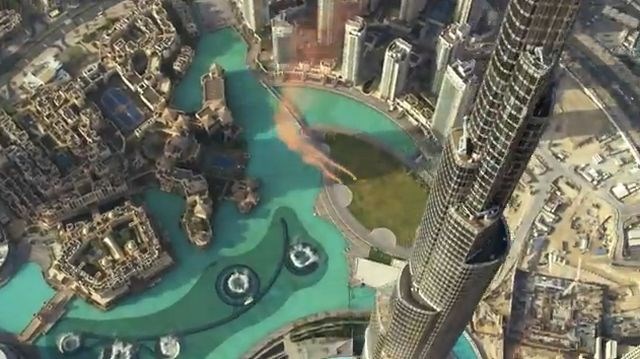 S skokom z Burdž Kalife do svetovnega rekorda (video dneva)