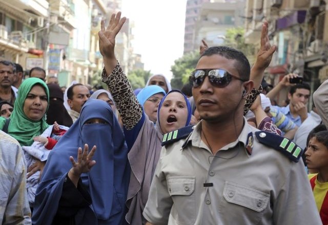 V Egiptu zaporne kazni za Mursijeve privržence