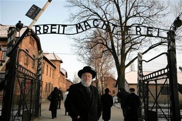 Taborišče Auschwitz zajel val drobnih kraj