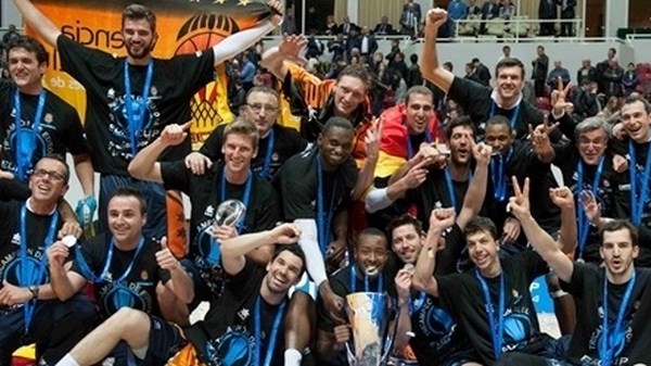 Zmagovalci evropskega pokala so košarkarji Valencie. (Foto: http://www.eurocupbasketball.com) 