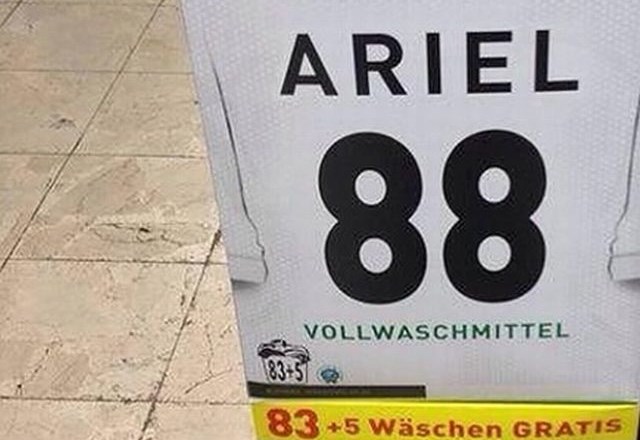 V Nemčiji pred SP v nogometu nacistični škandal zaradi pralnega praška