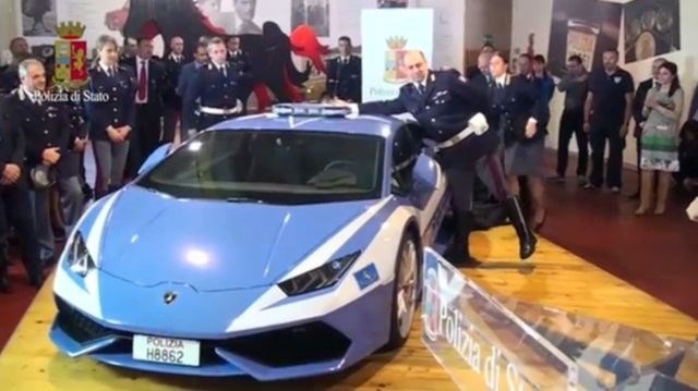 Lamborghini huracán italijanske policije. 