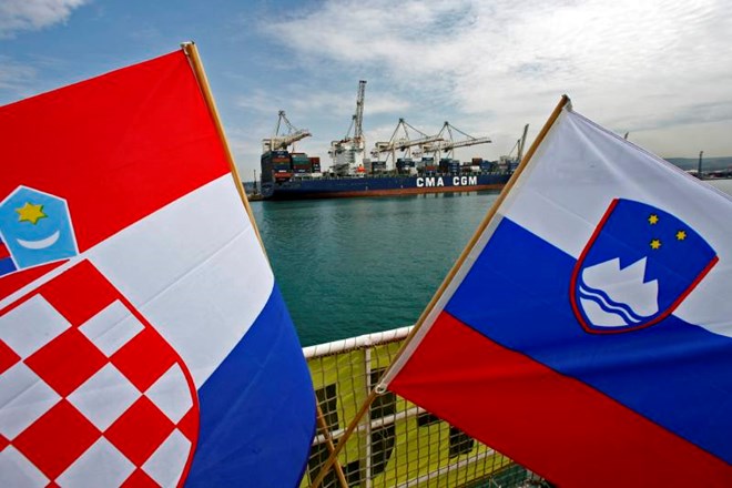 Začenja se ustna obravnava pred petčlanskim arbitražnim sodiščem za določitev meje med Slovenijo in Hrvaško. 