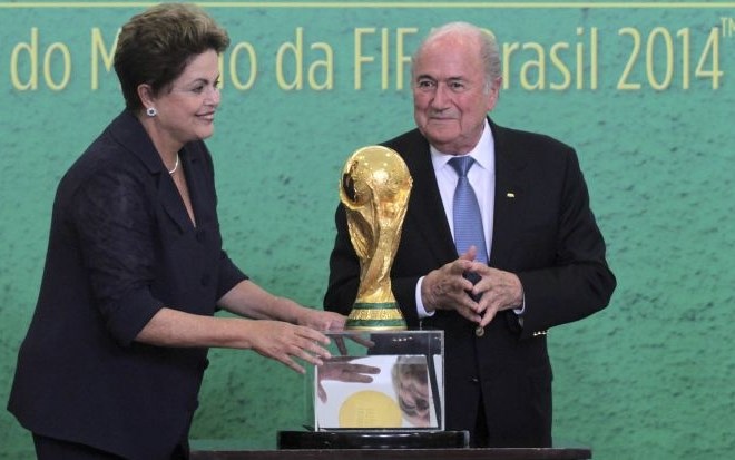 Dilma Rousseff in Sepp Blatter (Foto: Reuters) 