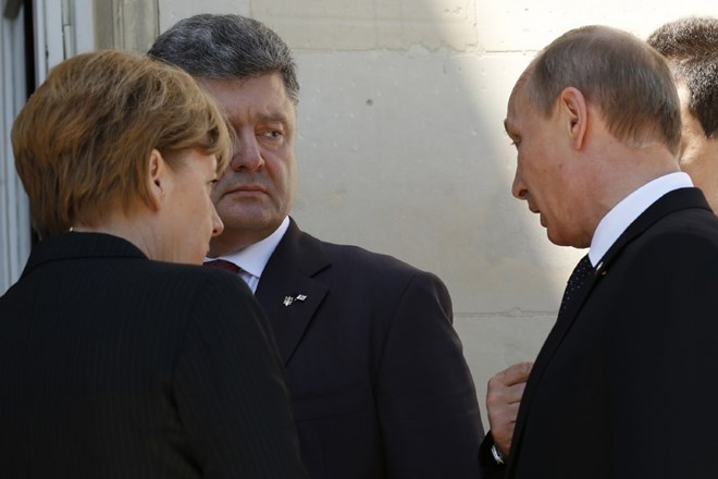 Angela Merkel, Vladimir Putin in Petro Porošenko    
