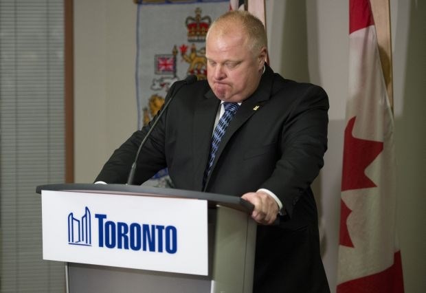 Župan Toronta se je po dveh mesecih odvajanja z opravičilom vrnil na delovno mesto