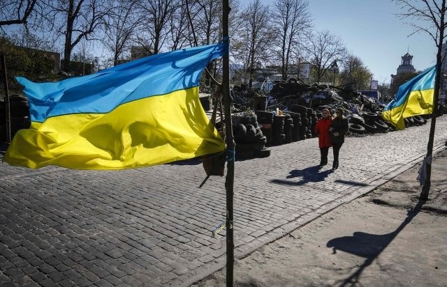 V napadu skrajnežev ubitih najmanj 30 ukrajinskih vojakov 