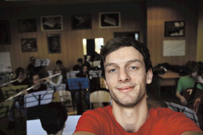 Miha Klasinc, ki je dosegel vseh 45 točk,  se je zaradi mednarodne mature za nekaj časa odrekel tudi pihalnemu orkestru, v...