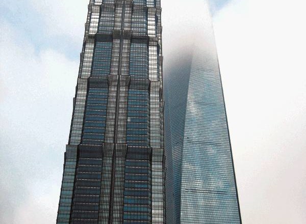 Nova razvojna banka držav BRIKS bo imela sedež v Šanghaju.    
